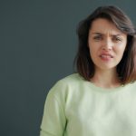 Les premières fois gênantes en couple : pourquoi elles sont essentielles (et pas si catastrophique que ça)